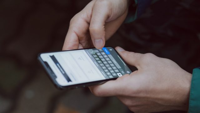 スマートフォン