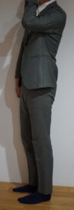 感動パンツ コーディネート