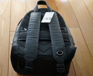ZARA スマートベーシックバックパック